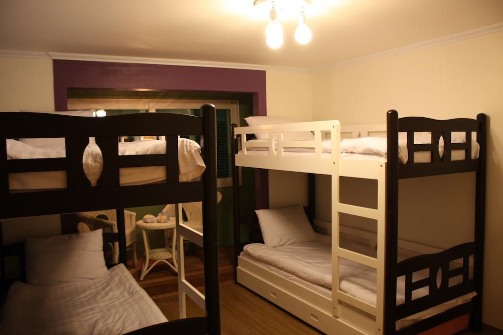 Moon Hostel Seoul Exterior photo