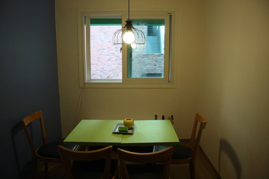 Moon Hostel Seoul Exterior photo