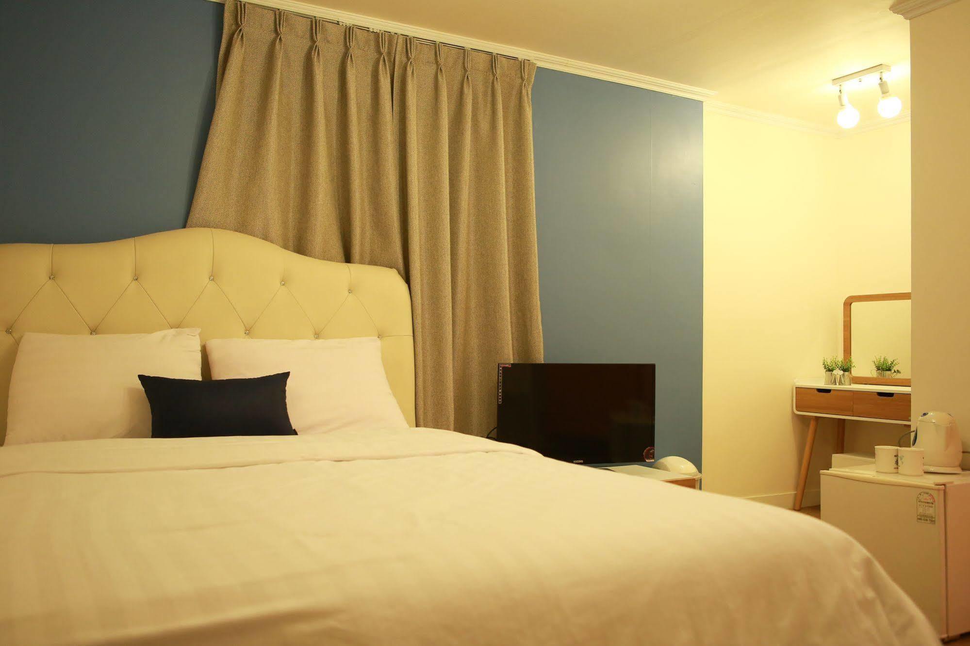 Moon Hostel Seoul Exterior photo